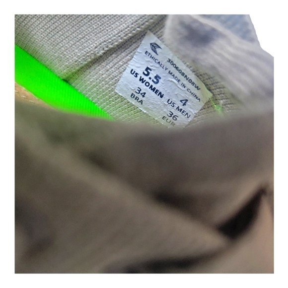 Cariuma Women's Low Top Vegan Beige Knit Sneakers Sz 5.5 - Picture 2 of 9